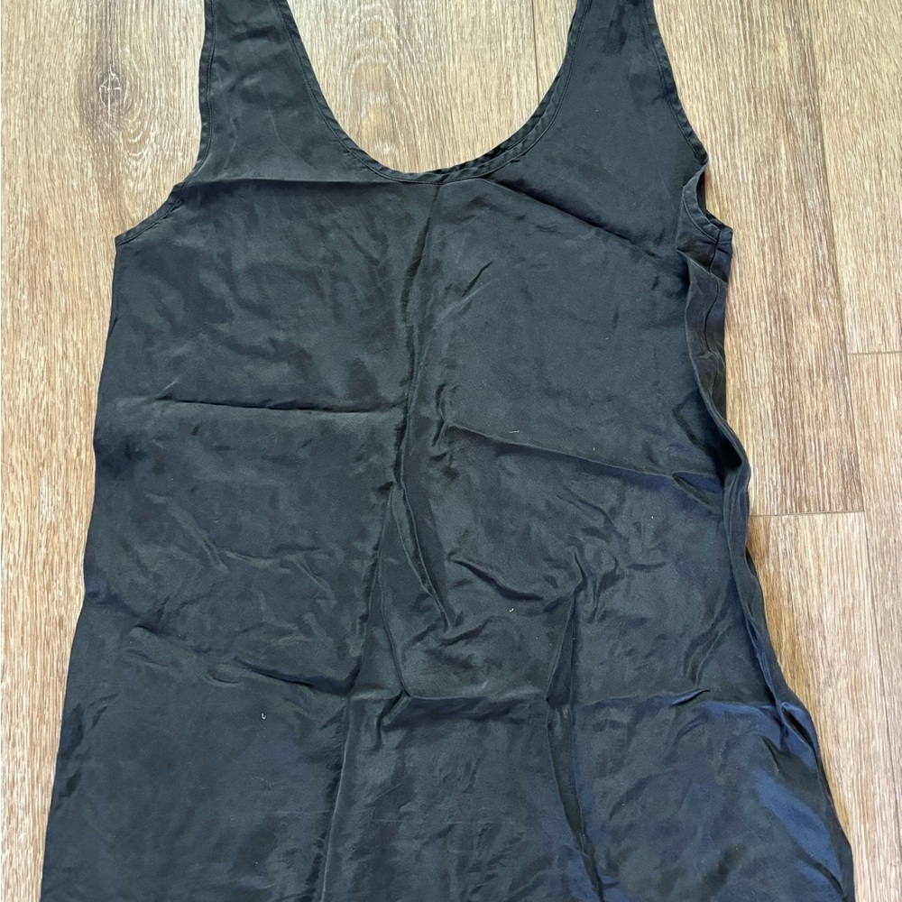 Black Sleeveless Top